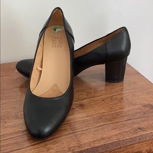 Naturalizer basic black chunky heap pumps 9.5